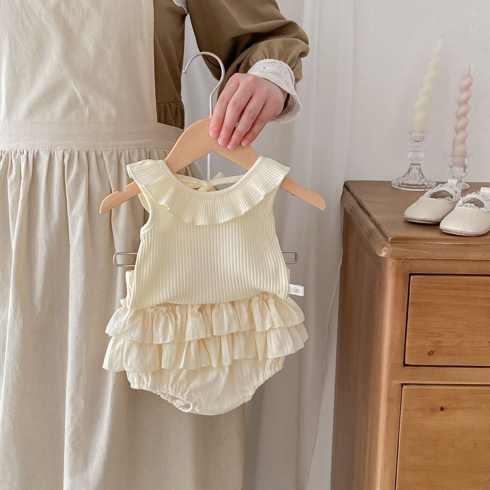 Baby Clothing Layers - 韓国スタイル女の赤ちゃん服セット 0-2 年新生児プリンセス無地ノースリーブベスト + レイヤードブルマ 2