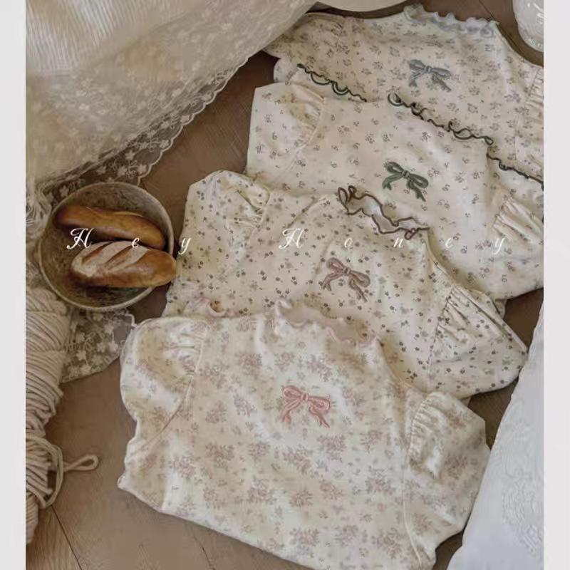 2025年子供服ベビーガール服コットン花柄フリル長袖トップス - Baby Clothing Layers のレビューと価格